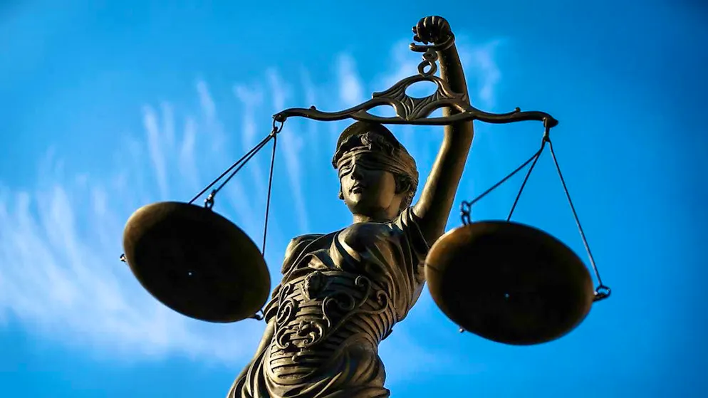 The Bernese High Court has sentenced a man from Afghanistan to 20 years' imprisonment for the murder of his wife. (symbolic image)