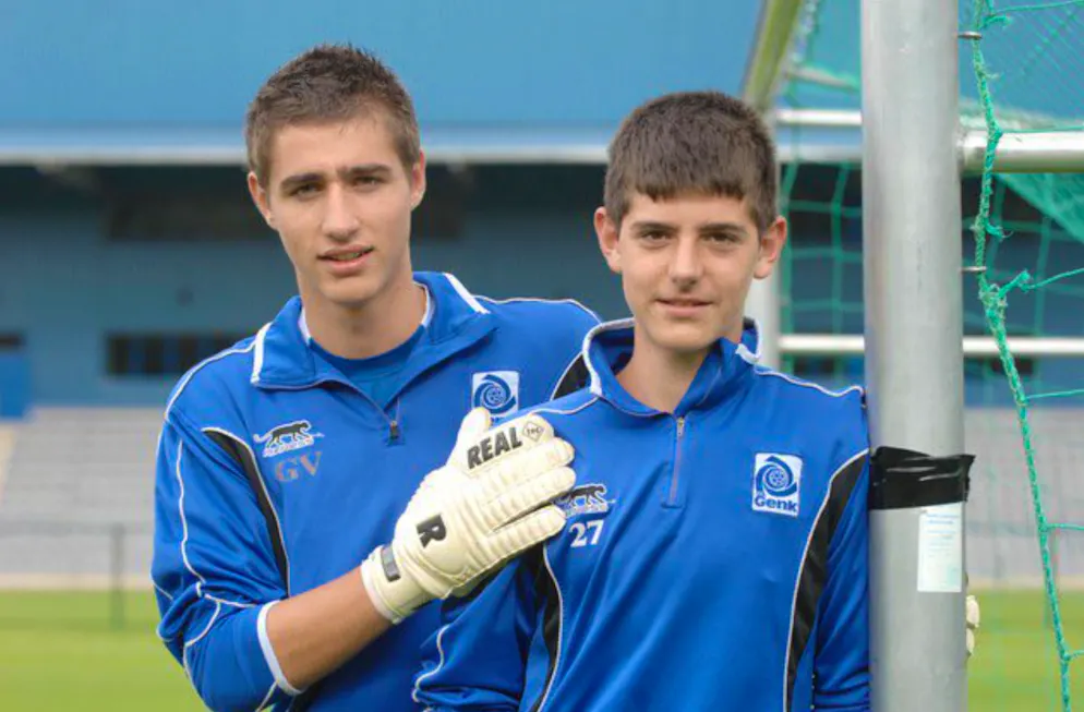 Koen Casteels und Thibaut Courtois spielten ab 2002 beide in der Jugend von KRC Genk.