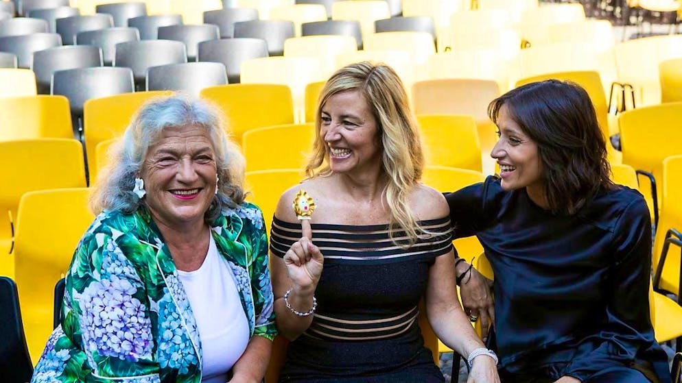 Patron Ellen Ringier dies at the age of 73 - Gallery. Ellen Ringier (left) at the Locarno Film Festival, together with director Barbara Miller and actress Melanie Winiger. Ellen Ringier died at the age of 73. (archive picture)