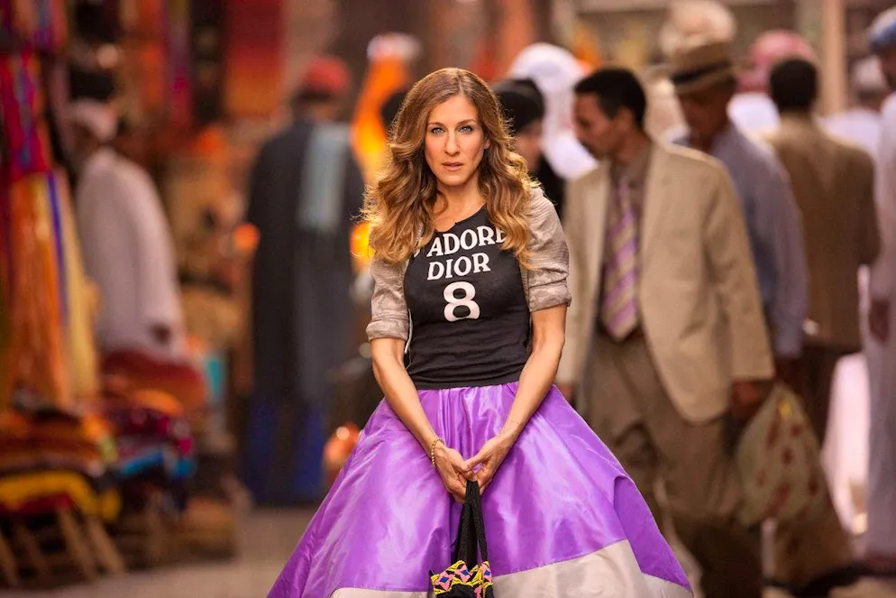 Sarah Jessica Parker - a look at her unforgettable looks. Signature style: The voluminous skirts worn by Carrie Bradshaw in "Sex and the City" were copied worldwide in the 2000s. The "Carrie style " remains unforgotten.