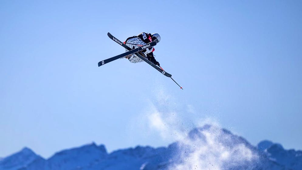 Andri Ragettli lässt in der Slopestyle-Qualifikation nichts anbrennen.