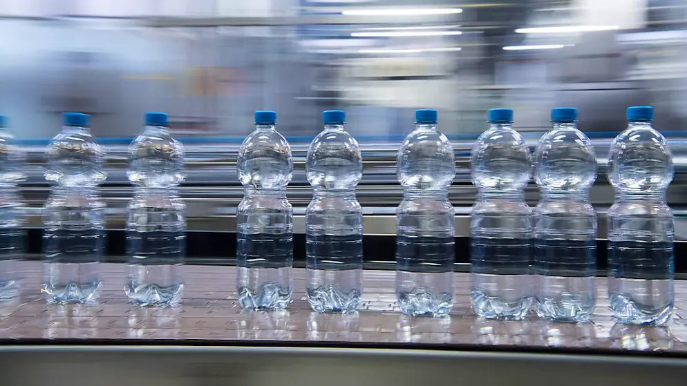 Belgische Behörden wollen wissen, ob das Wasser möglicherweise unzulässig behandelt wurde. (Archivbild)