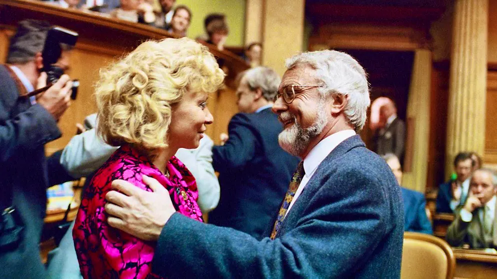 Former SP National Councillor Francis Matthey dies - Gallery. Francis Matthey and Christiane Brunner on March 3, 1993 after the Federal Council election: The SP proposed a woman, parliament elected a man. (archive picture)