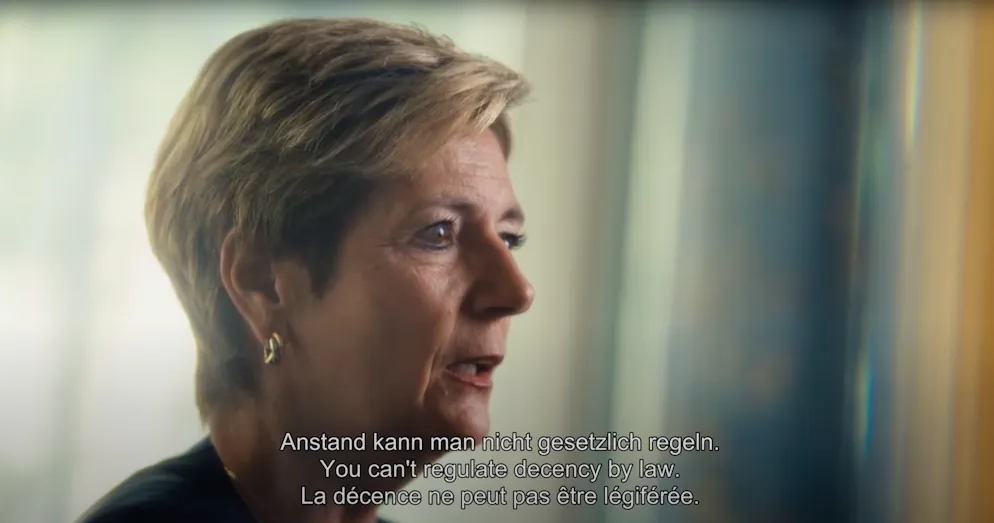 Karin Keller-Sutter erklärt, wie der Staat auf den CS-Absturz reagiert hat.