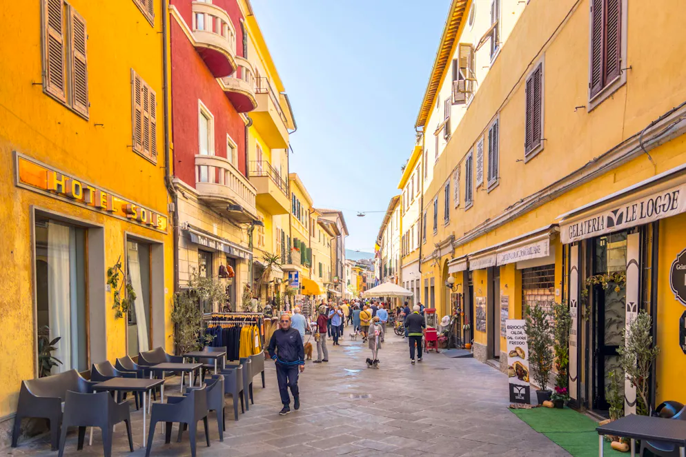 Die Bewohner*innen von Orbetello verlangen von der Politik Massnahmen gegen die Insektenplage.