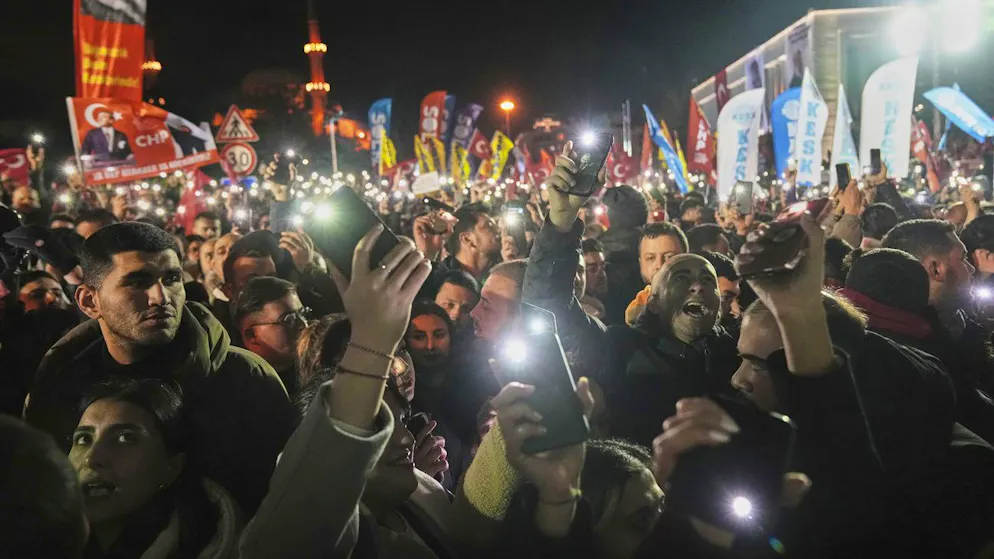 Neue Repressionswelle im Gang. Tausende protestieren gegen Festnahme von Erdogan-Rivale Imamoglu