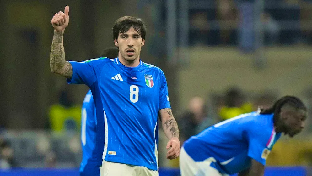 Sandro Tonali gives Italy an early lead.