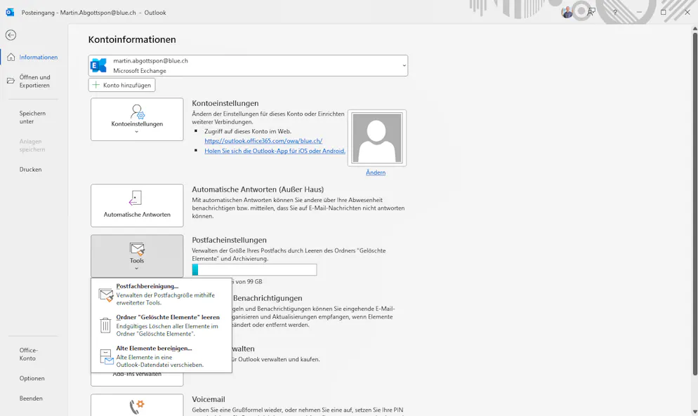 Die Postfachbereinigung findest du unter Tools.