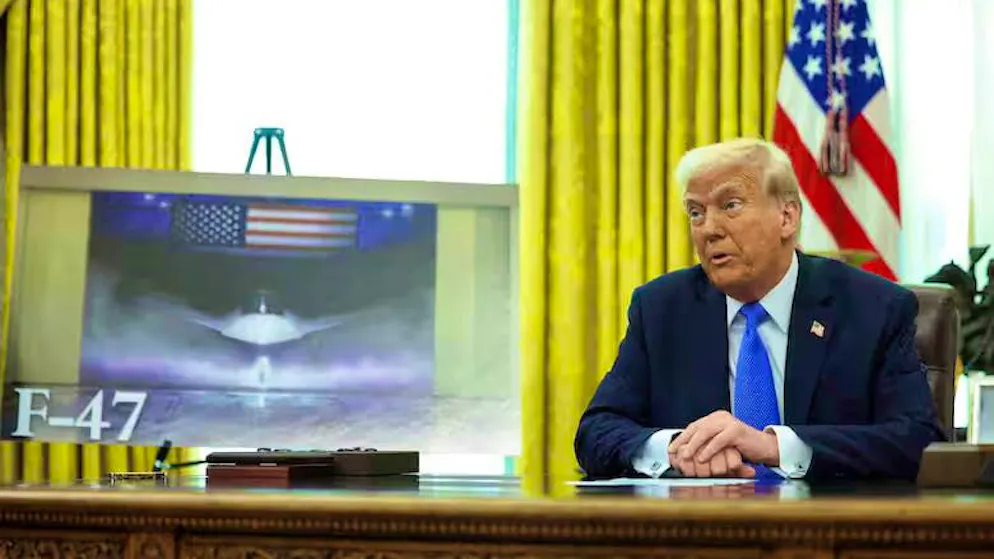 US President Donald Trump presents the new F-47 fighter jet.