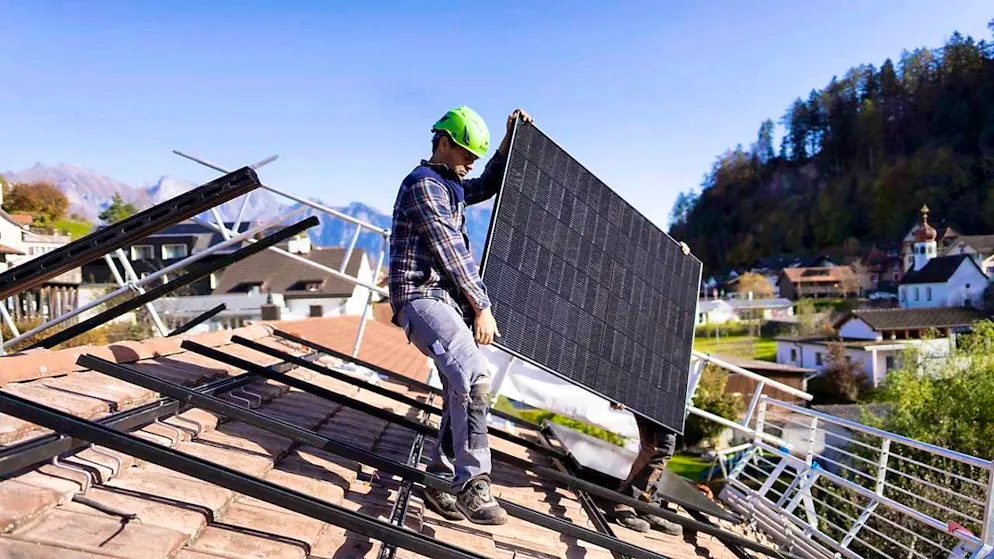 Open potential: Only 10 percent of suitable roofs in Switzerland are currently being used for solar power production. (Archive image)