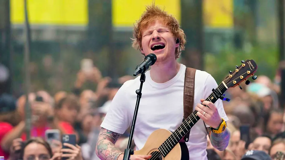 Der britische Popstar Ed Sheeran ("Bad Habits") hat die britische Regierung zu Investitionen in die musikalische Bildung von Kindern und Jugendlichen aufgerufen. (Archivbild)