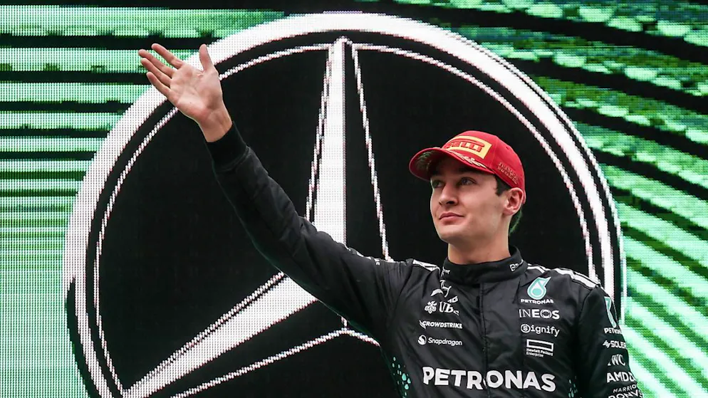 McLaren wird den Vorschusslorbeeren gerecht - Gallery. Mercedes-Fahrer George Russell  fuhr als Dritter auch im zweiten Saisonrennen aufs Podest