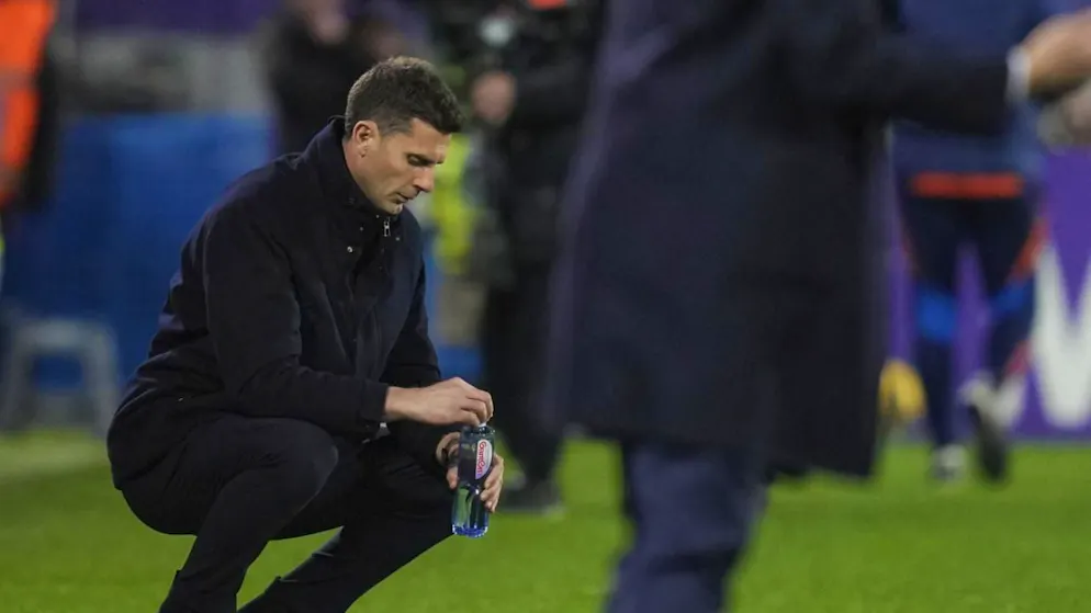 Thiago Motta ist nicht mehr Coach von Juventus Turin - Gallery. Thiago Motta kassierte bei seinem letzten Einsatz als Trainer von Juventus Turin eine 0:3-Niederlage bei der Fiorentina