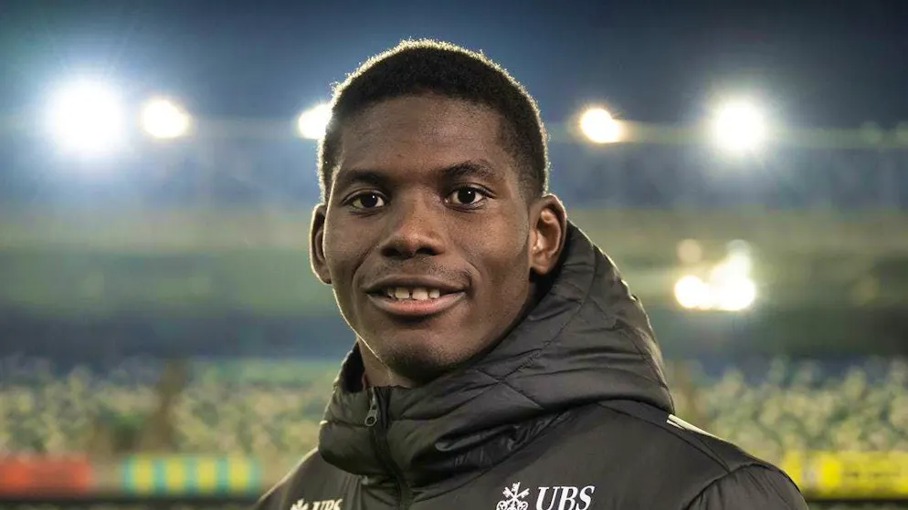 Breel Embolo has recently started wearing the summer cut par excellence.