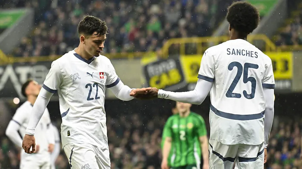 Fabian Rieder (links) und Alvyn Sanches zählen zu den offensiven Nachwuchshoffnungen im Schweizer Nationalteam.
