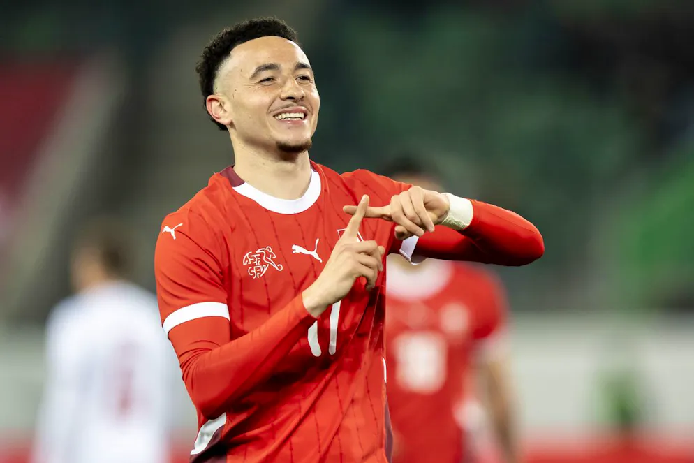 Ruben Vargas erzielt das 1:0.