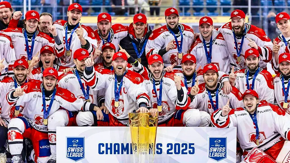 Visp wins Swiss League and aims for the National League - Gallery. The championship photo of EHC Visp