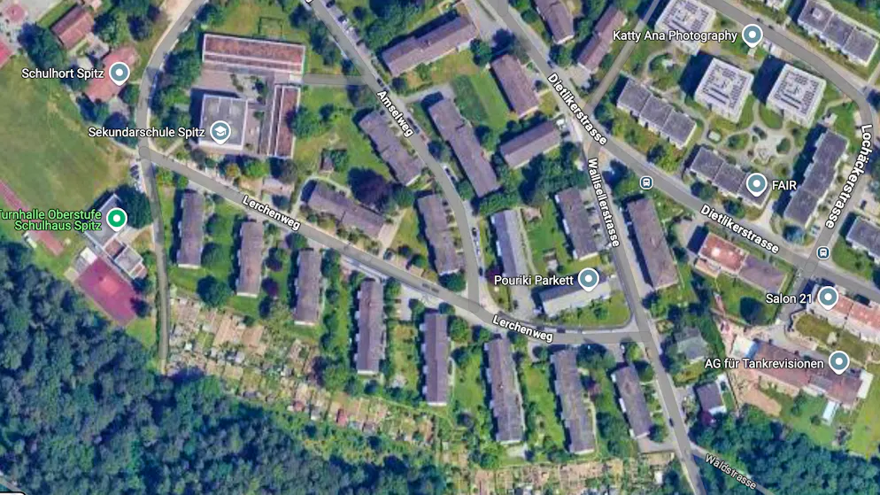 Die Mietpreise verdoppeln sich: Am Lerchenweg in Kloten ZH werden die Mietshäuser abgerissen und durch neue ersetzt.