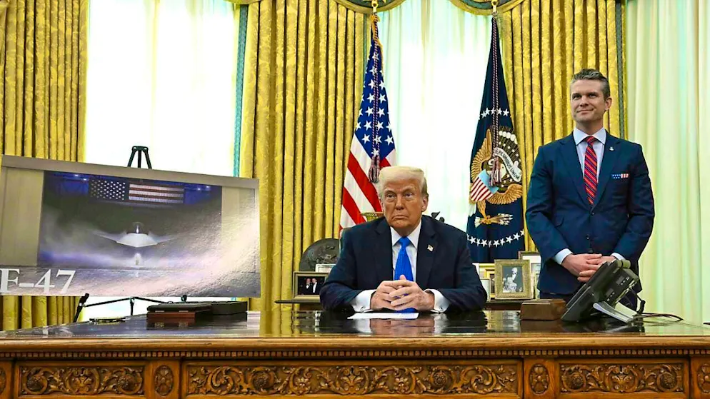 US President Donald Trump and Defense Secretary Pete Hegseth in the Oval Office of the White House. Photo: Uncredited/POOL/dpa