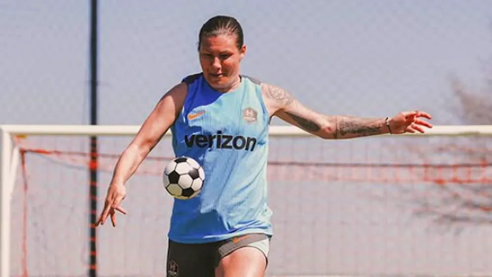 Boy or girl?. Ramona Bachmann steps into a ball and announces the sex of her baby