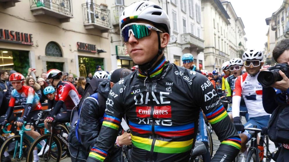 Der slowenische Weltmeister Tadej Pogacar startet Mitte April erstmals auch beim Pavés-Klassiker Paris-Roubaix.