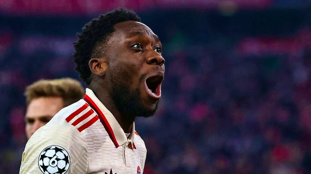 Alphonso Davies will miss Bayern for months.