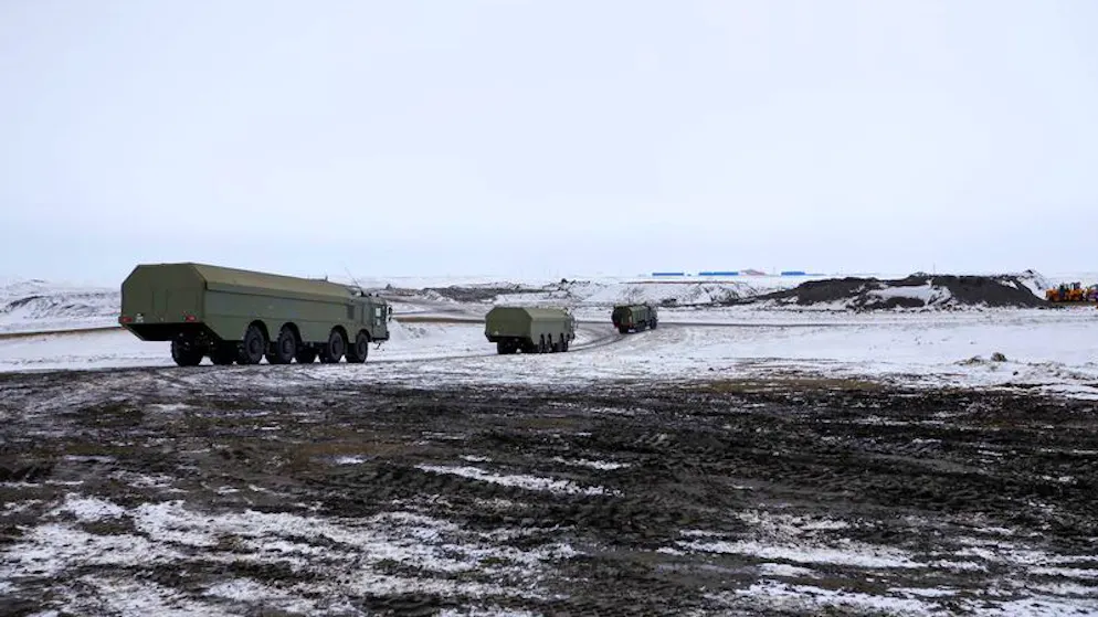 Anti-Schiffs-Raketensysteme Bastion werden auf der Insel Alexandraland in der Nähe von Nagurskoje auf dem Archipel Franz-Josef-Land in Russland in Stellung gebracht.