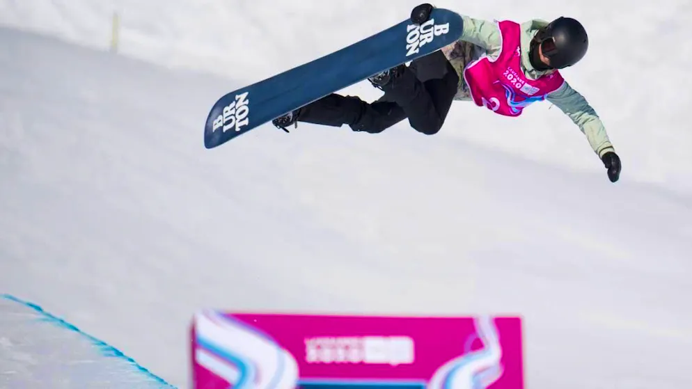 Isabelle Lötscher is one of the top twelve female halfpipe snowboarders at the home World Championships in the Engadin. (archive picture)