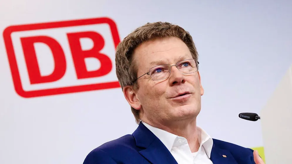 Aus der deutschen Politik gibt es Widerstand gegen den Chef der Deutsche Bahn, Richard Lutz. (Archivbild)