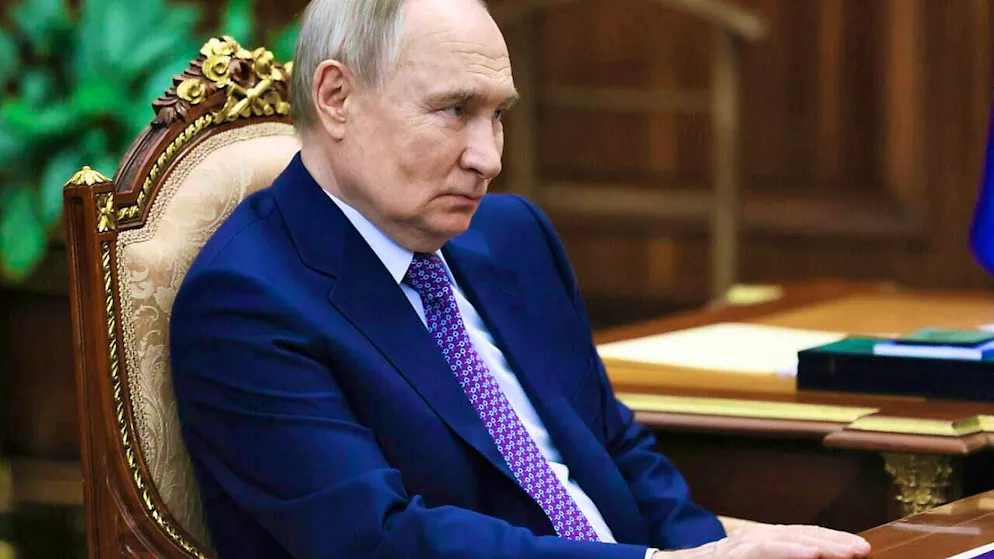HANDOUT - Russia's President Vladimir Putin in a picture published by the Russian state news agency Sputnik. Photo: Vyacheslav Prokofyev/Pool Sputnik Kremlin/AP/dpa - ATTENTION: For editorial use only and only with full attribution to the above credit