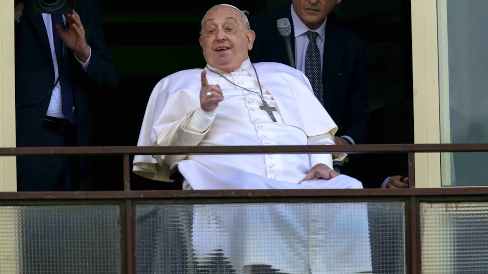 Vaticano. Papa Francesco mostra «lievi miglioramenti» nell'uso della parola