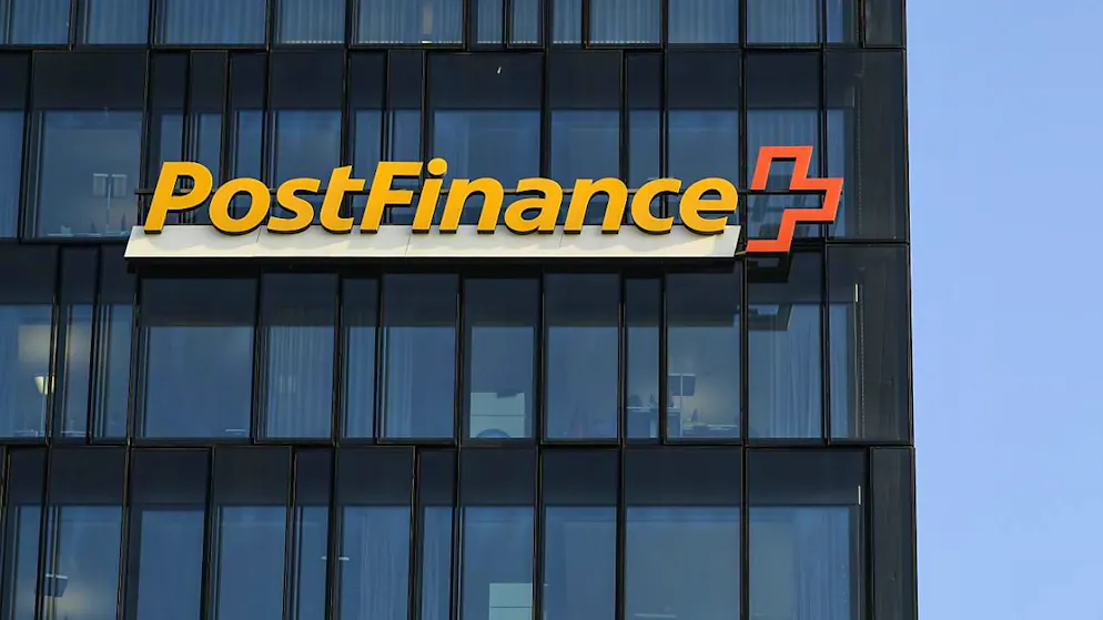 Die Postfinance hat Konten von mehreren Personen mit Bezug zu Kuba gekündigt. Davon betroffen seien weniger als ein Dutzend Geschäftsbeziehungen, schreibt die Post-Tochter.(Archivbild)