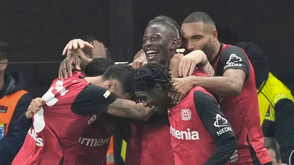 Leverkusens Spieler freuen sich über den Heimsieg gegen Bochum