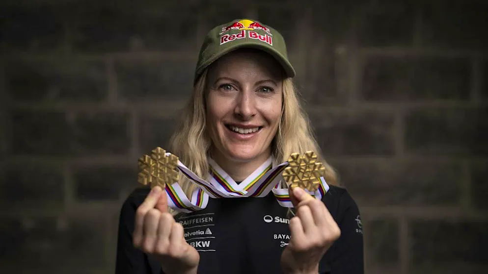At an all-time high: after two World Championship gold medals, Fanny Smith can now celebrate her fourth overall World Cup victory