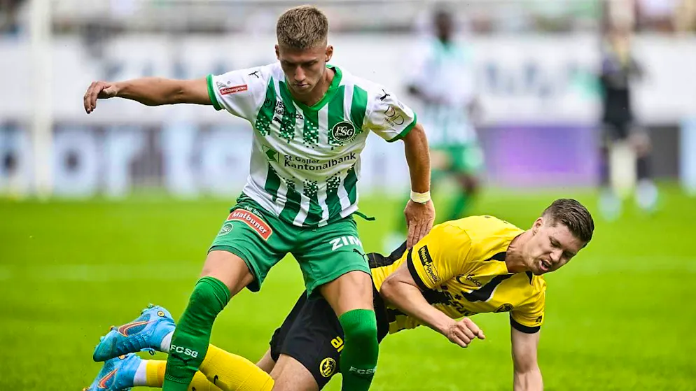 Christian Witzig (in a duel with YB striker Cedric Itten) has seven goals and seven assists this Super League season