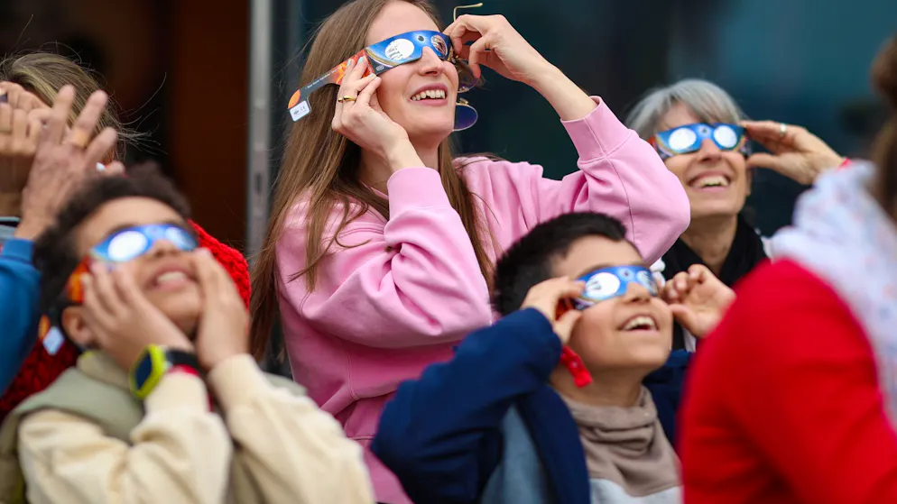 Preise steigen stark an. Totale Sonnenfinsternis sorgt für Ansturm auf Hotels in Spanien
