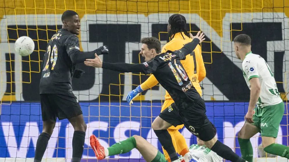 YB-Angreifer Christian Fassnacht bejubelt seinen Treffer zum 1:0 gegen St. Gallen