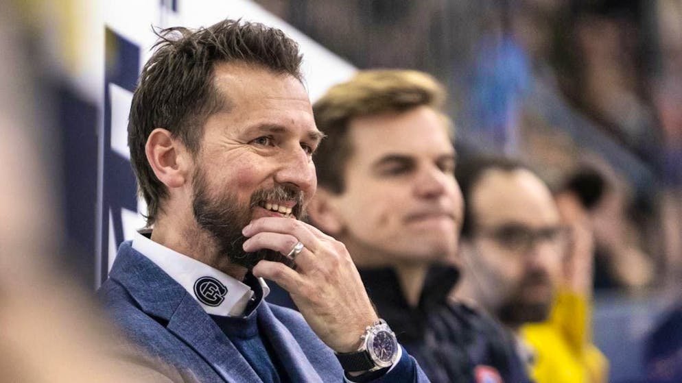 Champions against record champions and a duel of the titleless - Gallery. Fribourg's head coach Lars Leuenberger has a good laugh. The native of eastern Switzerland turns 50 on Saturday