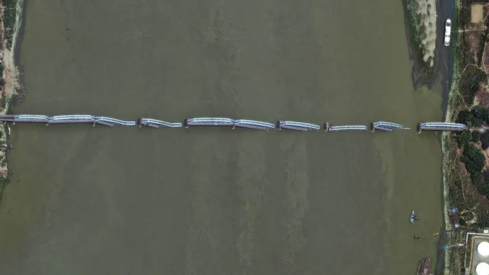 Kollabierte Brücke in Mandalay auf einem Satellitenbild vom 29. März.