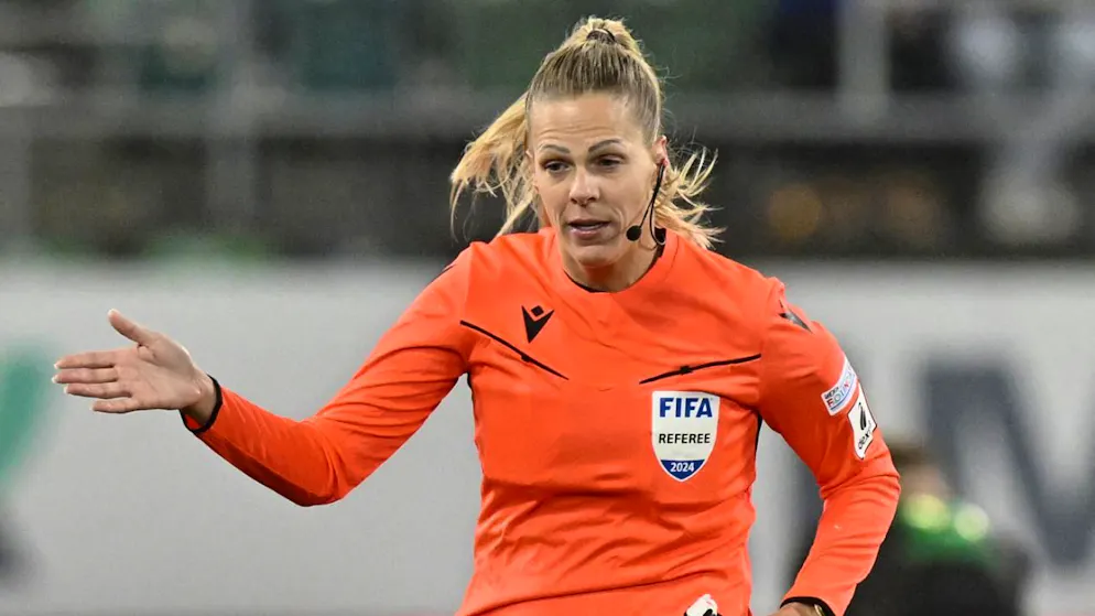 Desirée Grundbacher wird an der EM in der Schweiz Spiele leiten dürfen