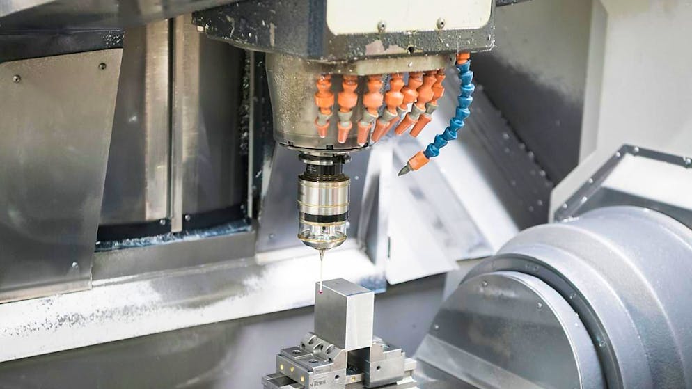 Il momento continua a essere difficile per l'industria.