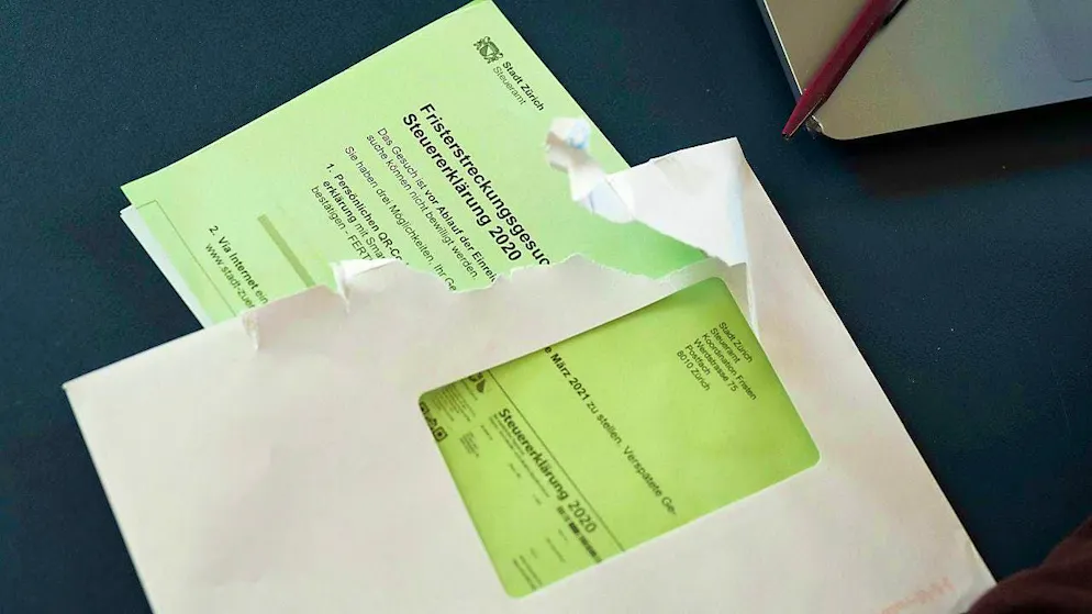 In future, married couples should be taxed in the same way as unmarried couples and complete two separate tax returns.