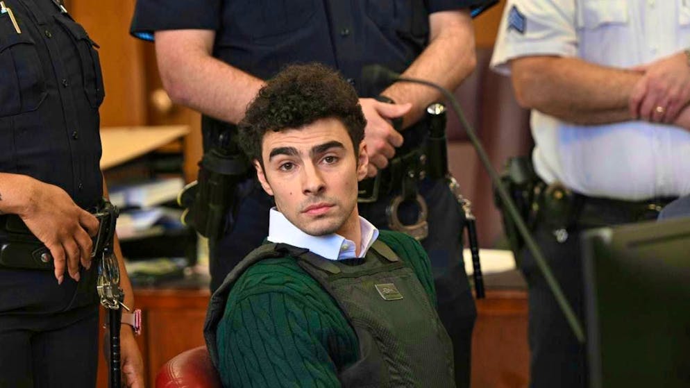 ARCHIVE - Luigi M., accused of murdering an insurance executive, at a hearing in state court in Manhattan. Photo: Curtis Means/POOL DailyMail.com via AP/dpa/archived image