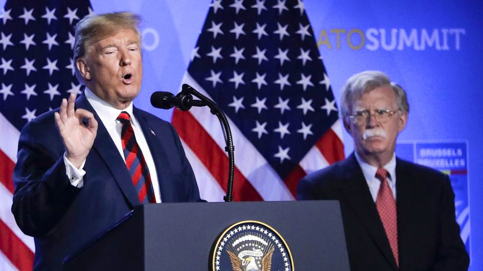 John Bolton (rechts) mit Donald Trump beim Nato-Gipfel im Juli 2018 in Brüssel.