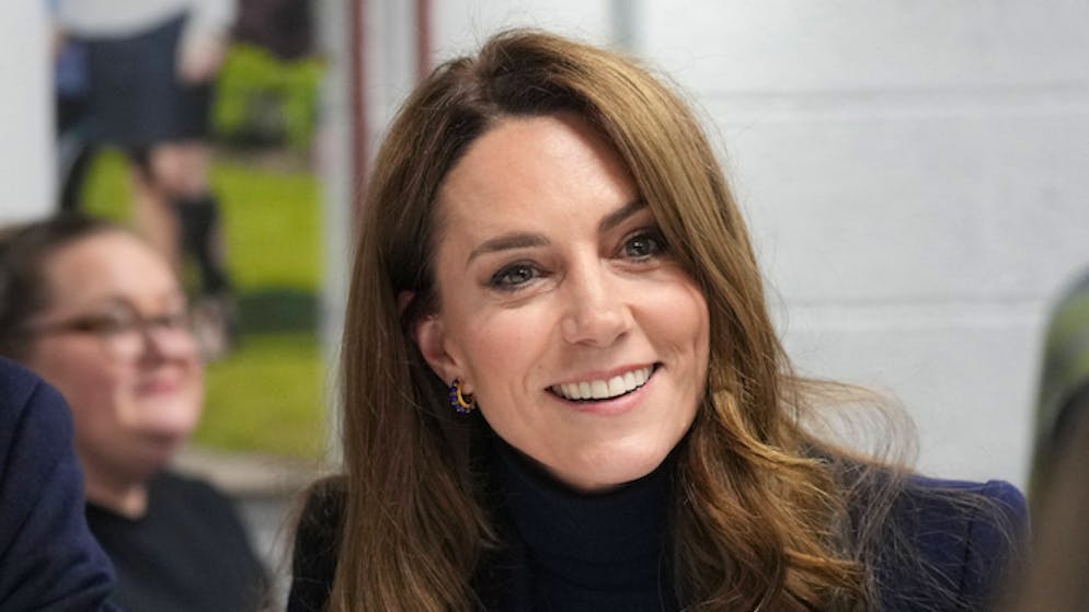 Festa della mamma. Dopo le critiche di un anno fa per la foto ritoccata, la principessa Kate sceglie il silenzio