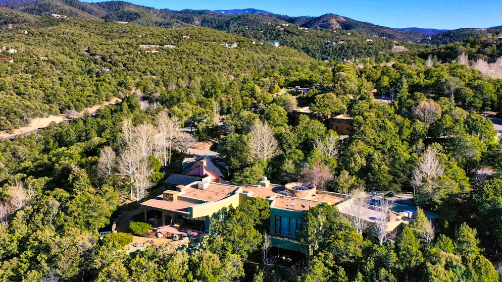 Hackman death: Some documents will probably remain under lock and key - Gallery. The couple and a dog died in this house in Santa Fe, New Mexico. (archive picture)