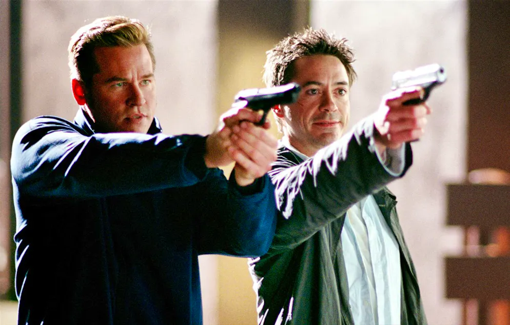 Lutto: è morto l'attore americano Val Kilmer. Una scena del film «Kiss Kiss Bang Bang» (2005) con il collega Robert Downey Jr.
