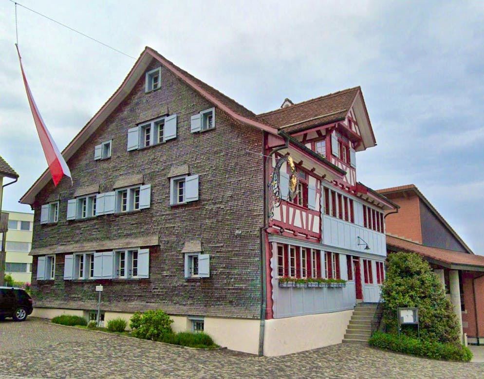 The 17th century inn belongs to the municipality, which leases it.