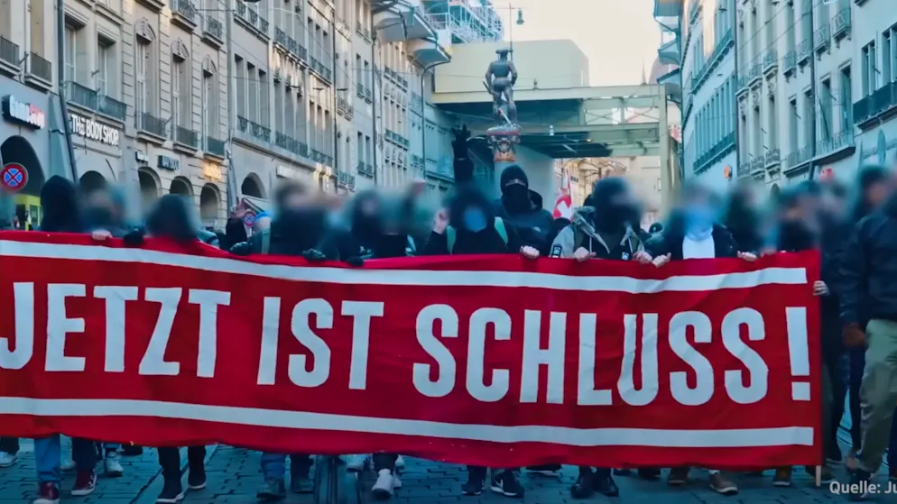 Propaganda with violent videos. How Swiss right-wing extremists recruit minors