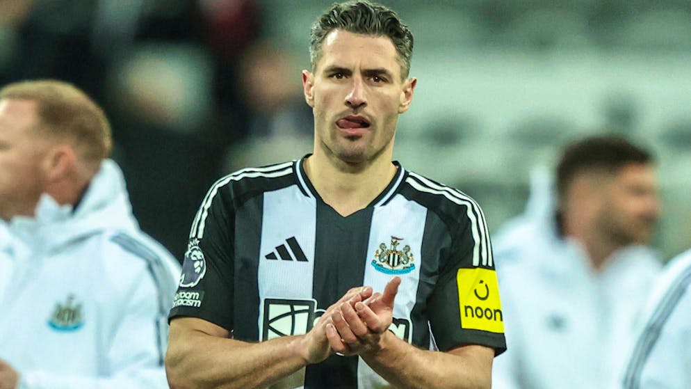 Fabian Schär ancora almeno un anno in bianconero.